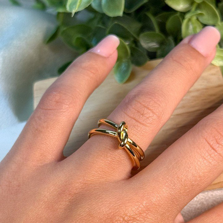 Knot Ring