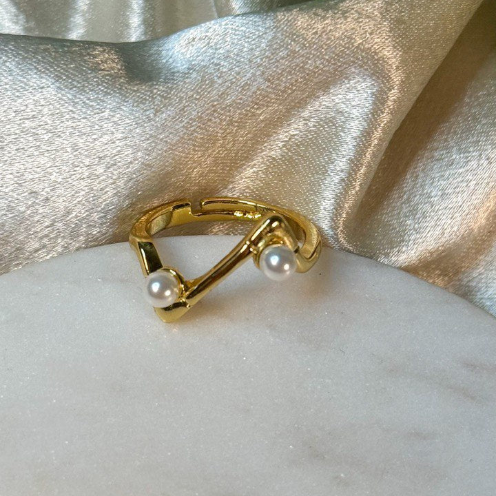 Pearls Ring