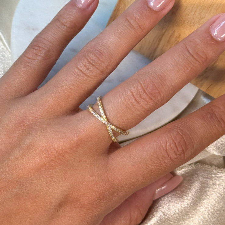 X crossed diamond ring