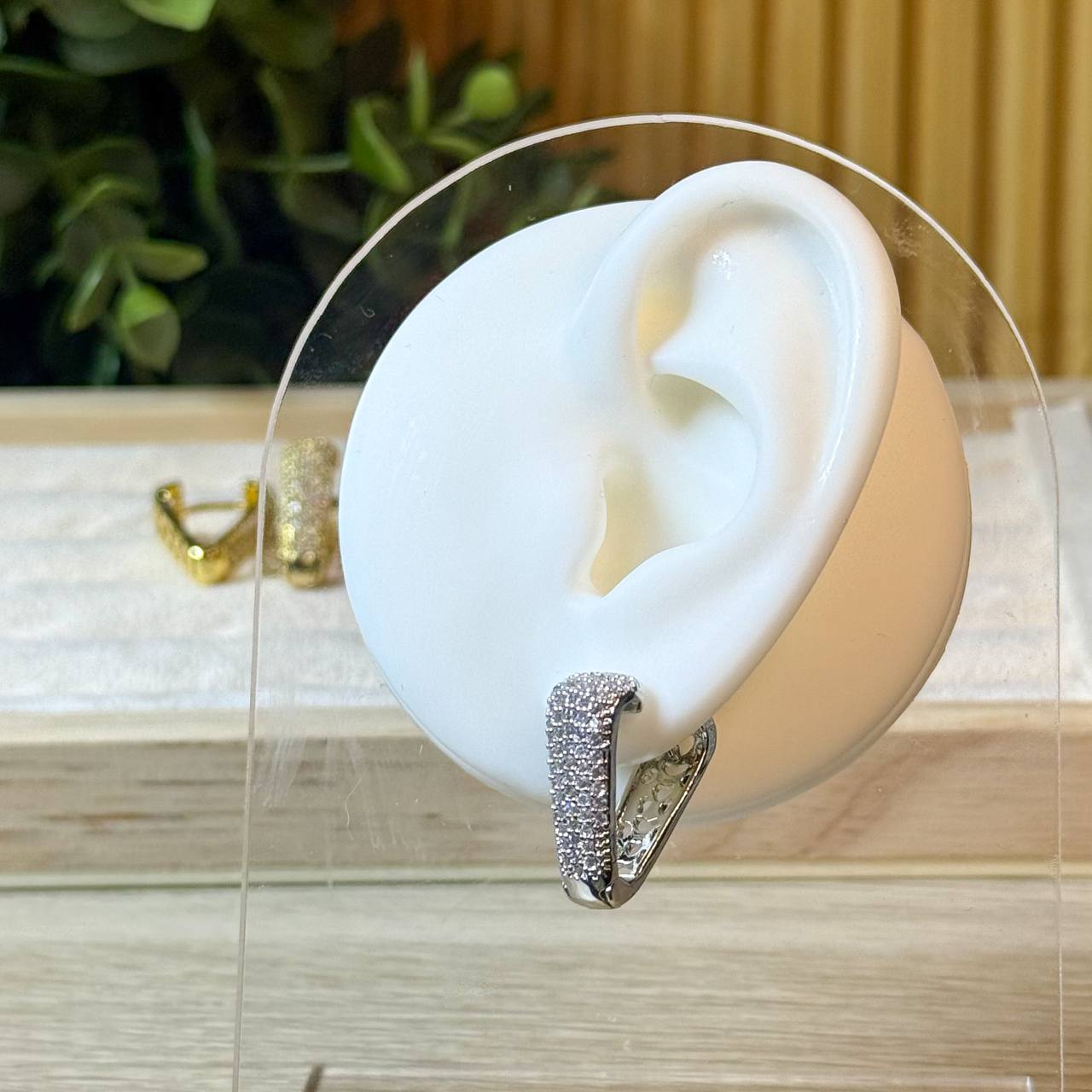 Shiny triangle Hoop