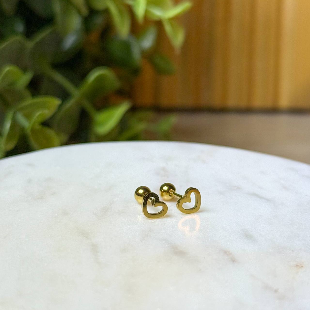 SINGLE PIECE STUD