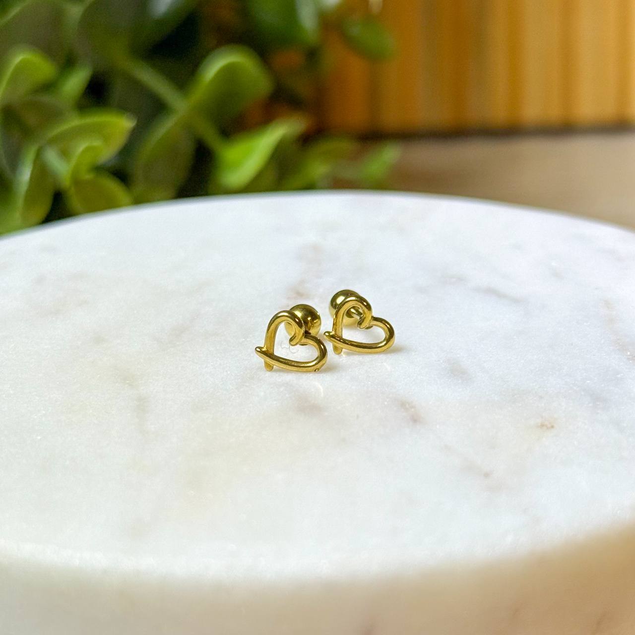 SINGLE PIECE STUD