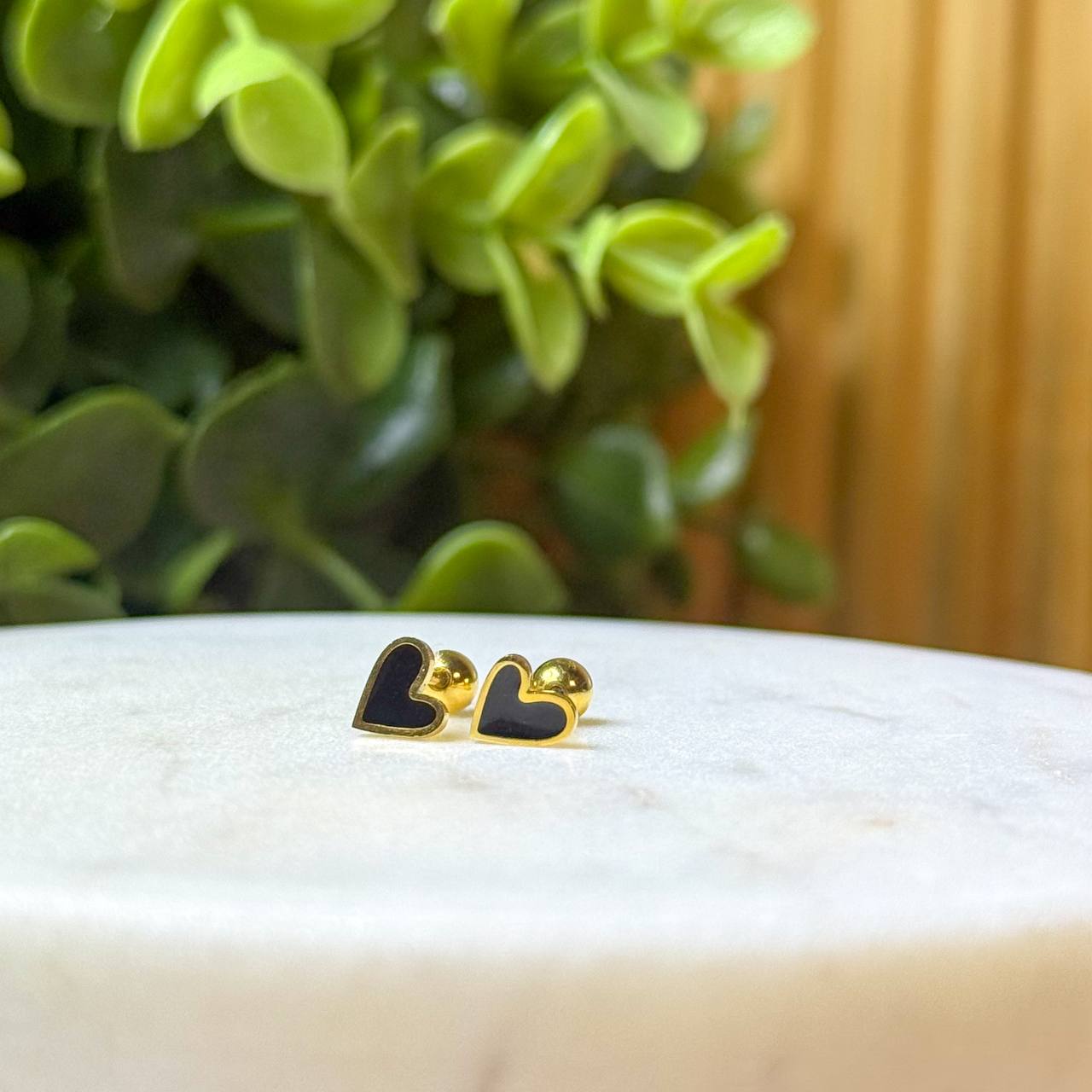 SINGLE PIECE STUD