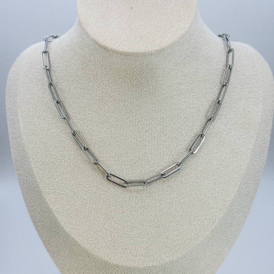 Paperclip chain