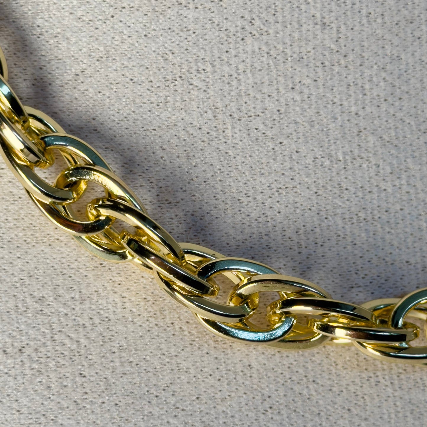 Sirena Chain