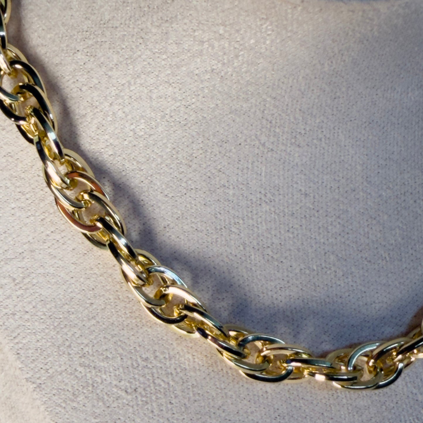 Sirena Chain
